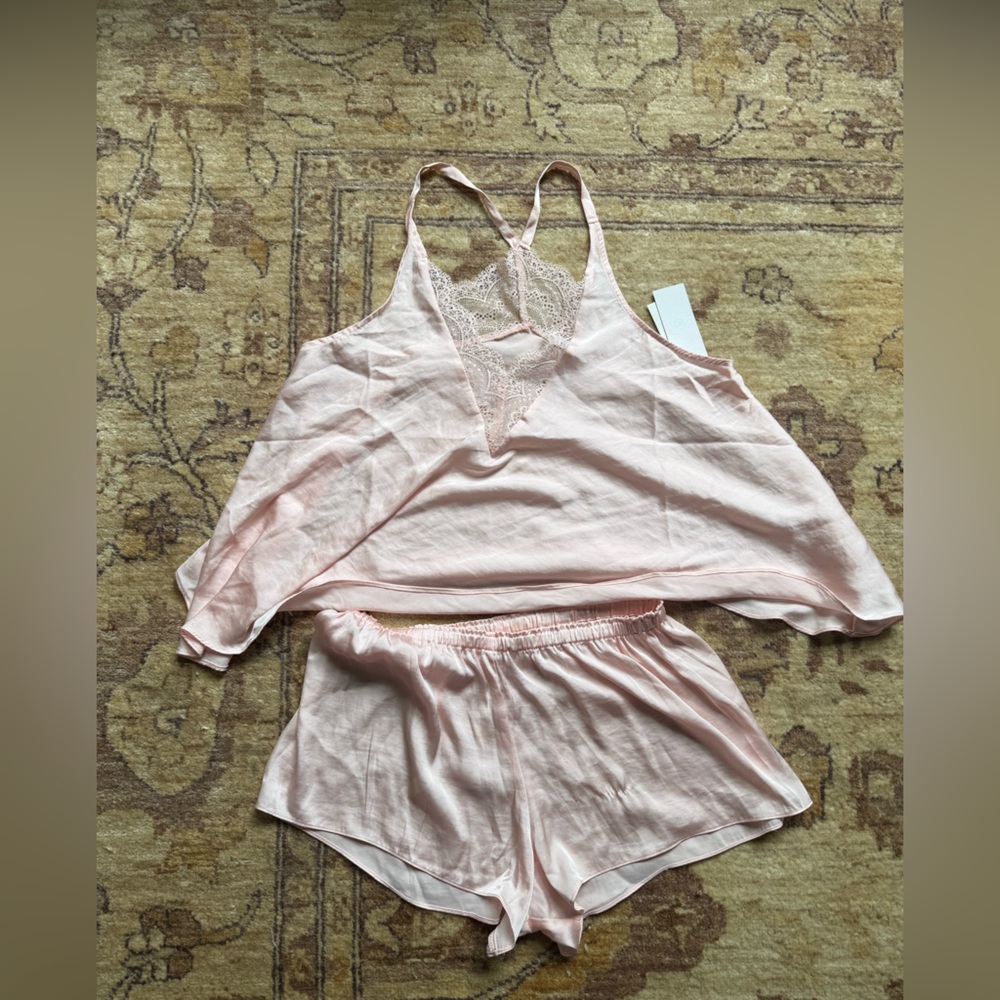NWT Flora Nikrooz Pajamas size M